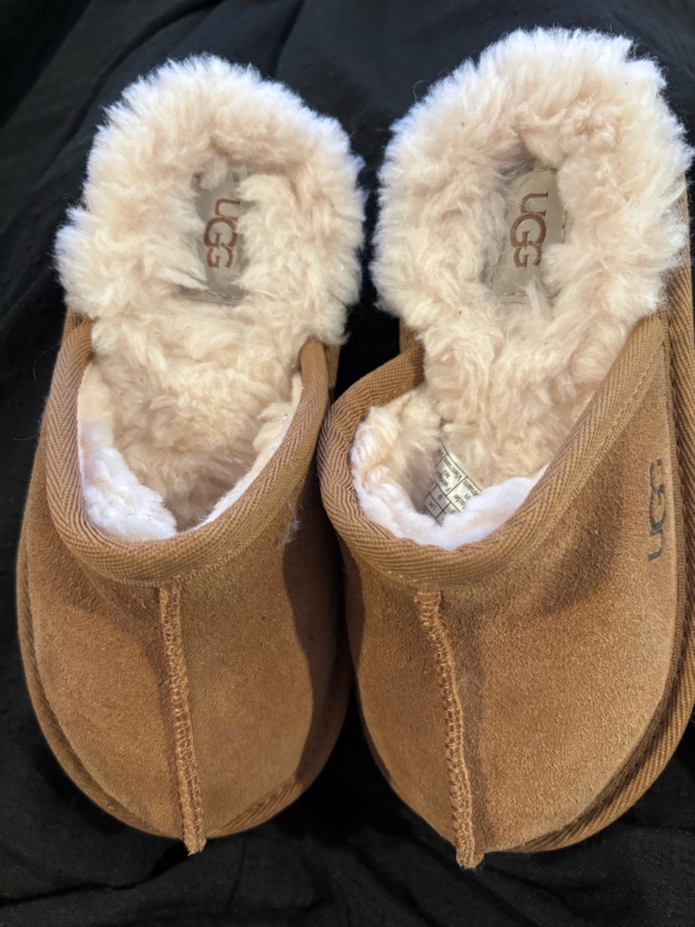 Kids Uggs size 10 NWOT